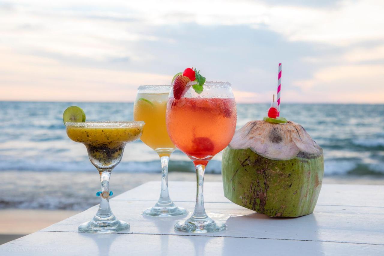 ホテル Mar Amar Casa De Playa Coveñas エクステリア 写真